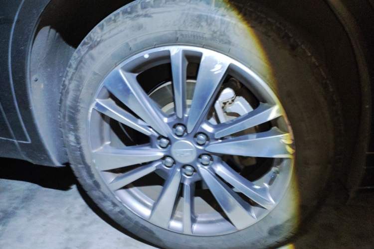 Used Cadillac XT6 2020 28T Seven-Seater Luxury Version Right Front Wheel Hub