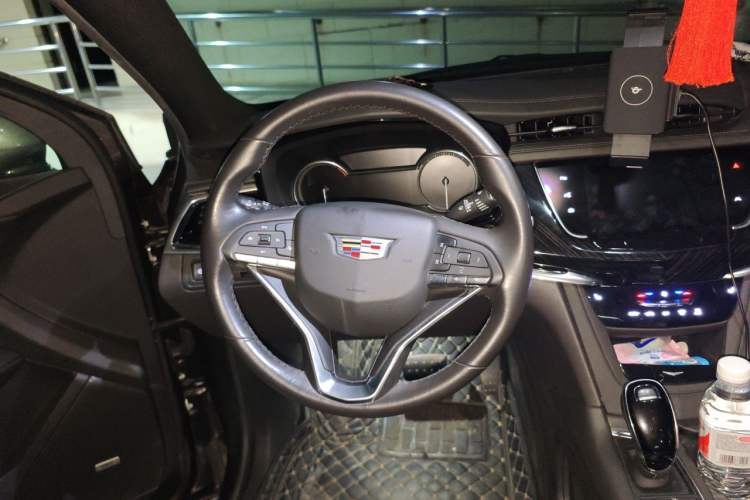 Used Cadillac XT6 2020 28T Six-Seater Luxury Version Steering Wheel