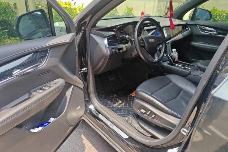 Used Cadillac XT6 2020 28T Six-Seater Four-Wheel-Drive Luxury Version Driver Seat