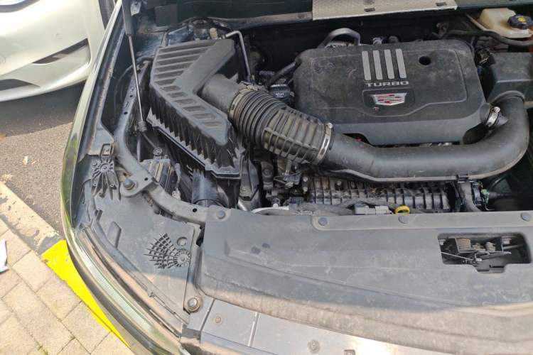 Used Cadillac XT6 2020 28T Six-Seater Four-Wheel-Drive Luxury Version Engine Bay Right