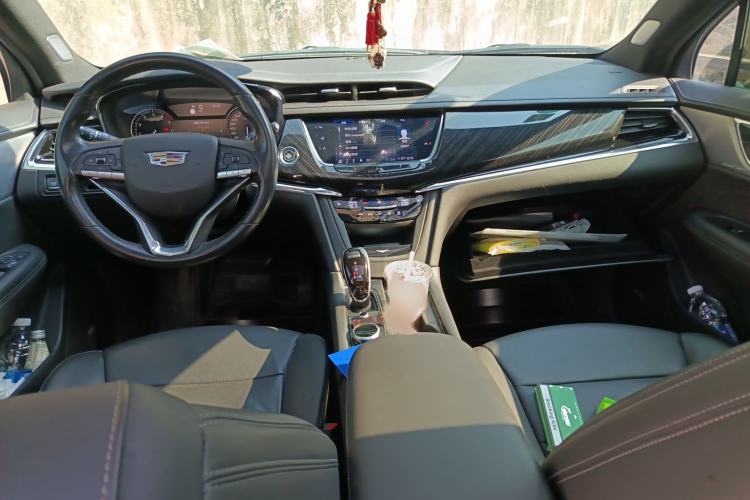 Used Cadillac XT6 2020 28T Seven-Seater Four-Wheel-Drive Leading Version Interior 2