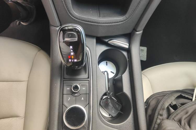 Used Cadillac XT6 2020 28T Seven-Seater Luxury Version Gear Lever