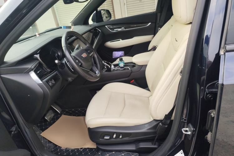 Used Cadillac XT6 2020 28T Six-Seater Luxury Sporty Enjoy-the-Comfort Safety Edition Left Front Seat