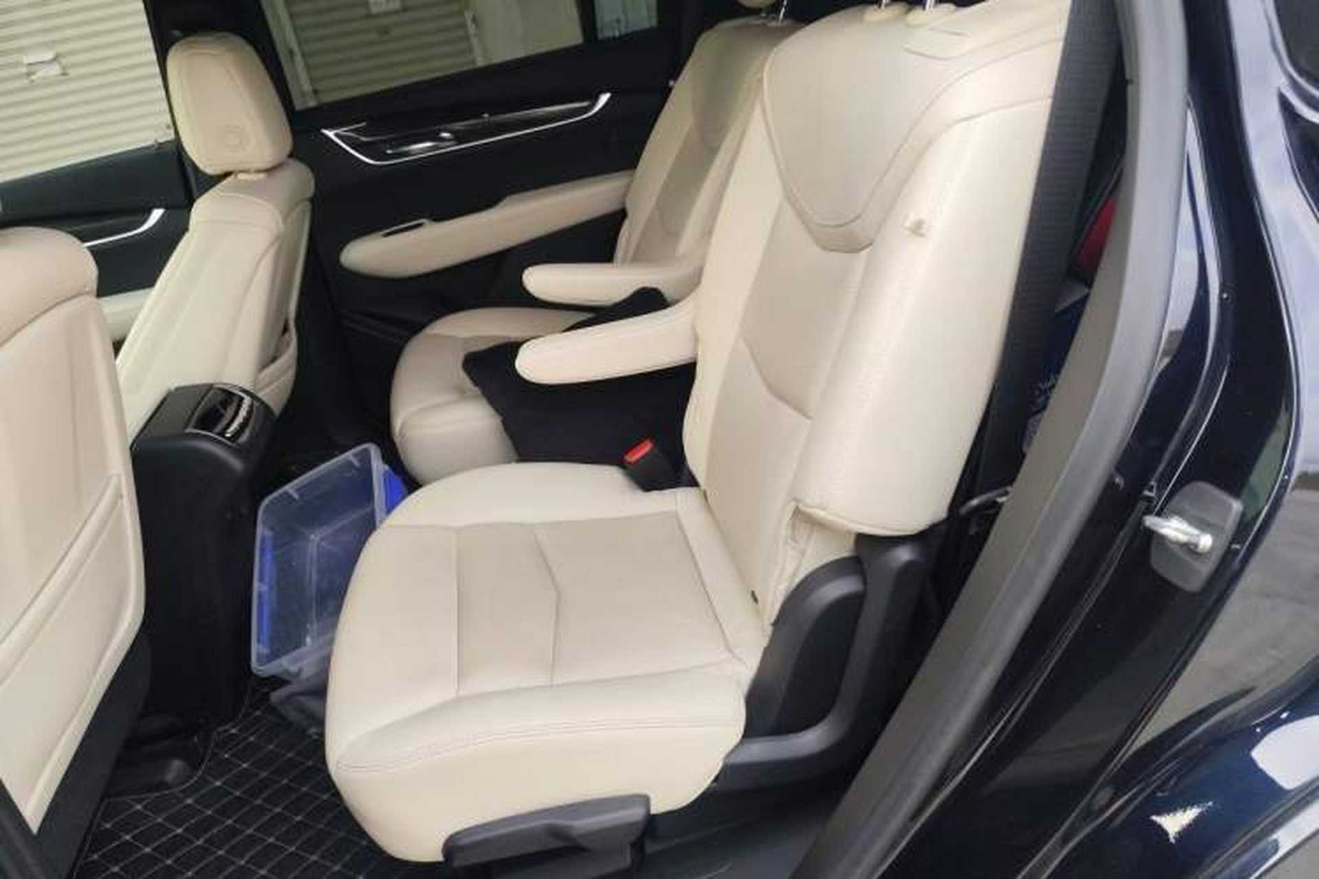 Used Cadillac XT6 2020 28T Six-Seater Luxury Sporty Enjoy-the-Comfort Safety Edition Left Rear Seat