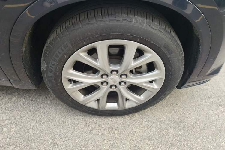 Used Cadillac XT6 2020 28T Six-Seater Luxury Sporty Enjoy-the-Comfort Safety Edition Right Front Wheel Hub