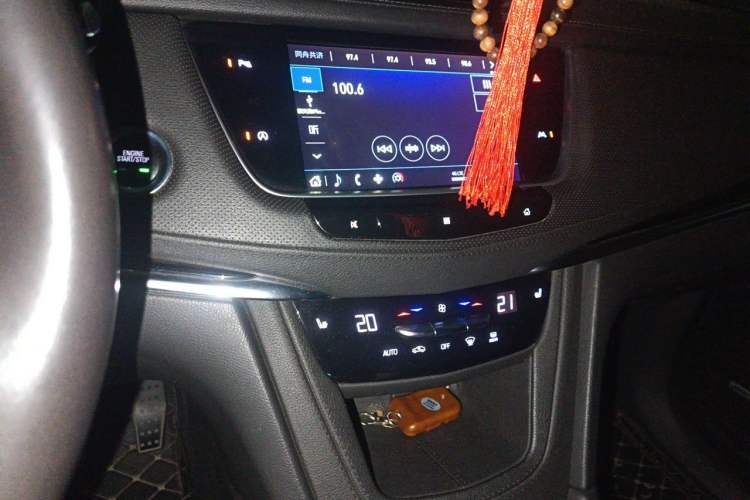 Used Cadillac XT6 2020 28T 7-Seater Four-Wheel Drive Luxury Version Audio And AC Panel