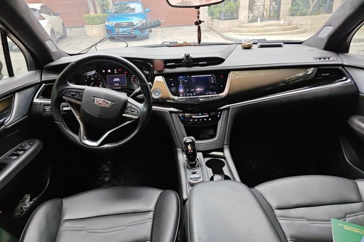 Used Cadillac XT6 2020 28T Six-Seater Four-Wheel-Drive Platinum Sport Edition Center Console