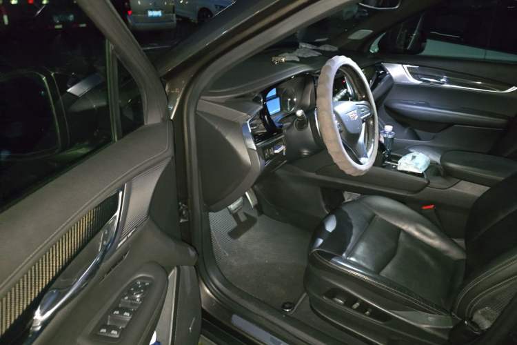 Used Cadillac XT6 2020 28T Six-Seater Luxury Sporty Enjoy-the-Comfort Safety Edition Driver Seat