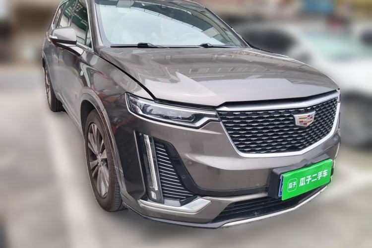 Used Cadillac XT6 2020 28T Six-Seater Luxury Version Front Right 45 Deg