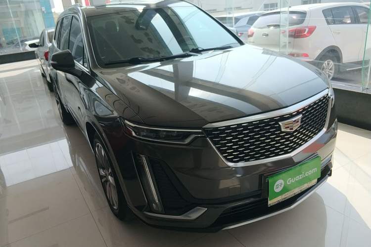 Used Cadillac XT6 2020 28T Six-Seater Luxury Version Front Right 45 Deg
