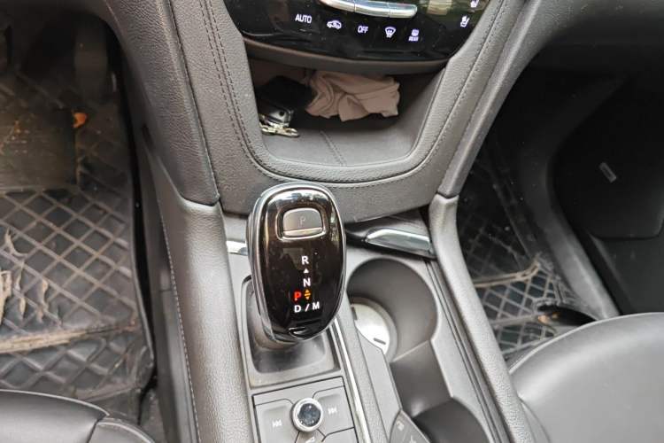 Used Cadillac XT6 2020 28T Six-Seater Four-Wheel-Drive Platinum Sport Edition Gear Lever