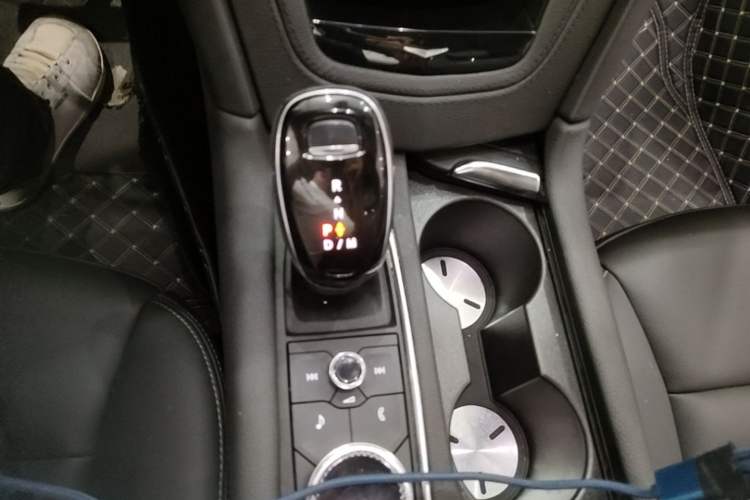 Used Cadillac XT6 2020 28T 7-Seater Four-Wheel Drive Luxury Version Gear Lever