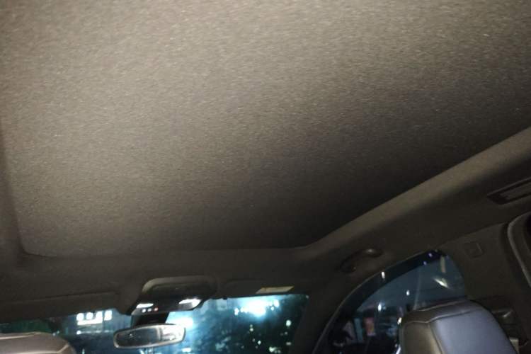Used Cadillac XT6 2020 28T Six-Seater Luxury Version Headliner