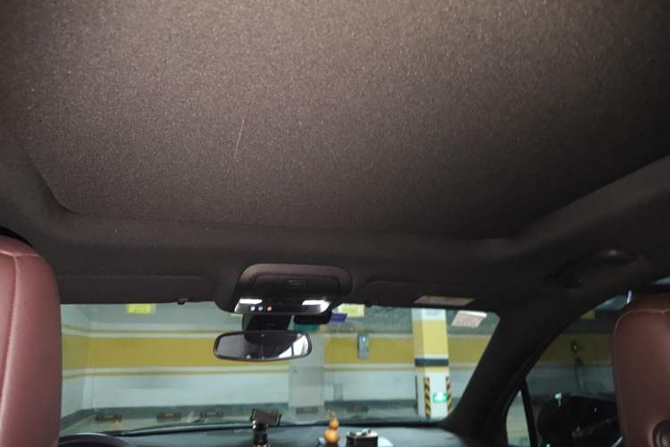 Used Cadillac XT6 2020 28T Six-Seater Luxury Version Headliner