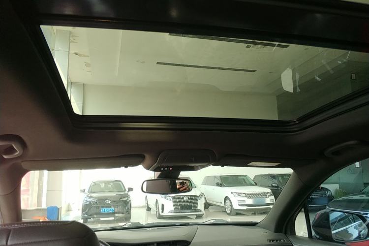 Used Cadillac XT6 2020 28T Six-Seater Luxury Version Headliner