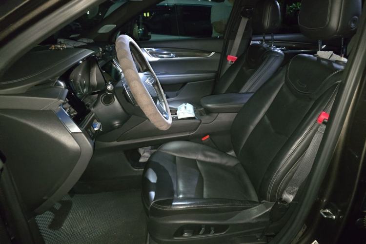 Used Cadillac XT6 2020 28T Six-Seater Luxury Sporty Enjoy-the-Comfort Safety Edition Left Front Seat