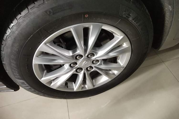 Used Cadillac XT6 2020 28T 7-Seater Four-Wheel Drive Luxury Version Left Front Wheel Hub