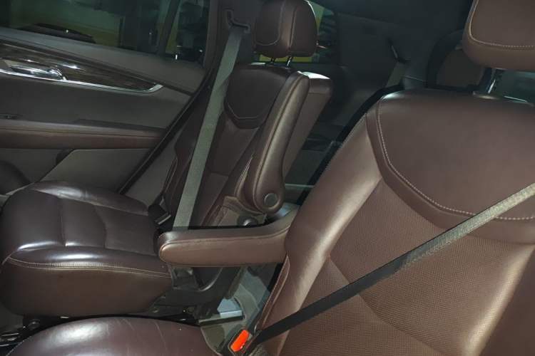 Used Cadillac XT6 2020 28T Six-Seater Luxury Version Left Rear Seat