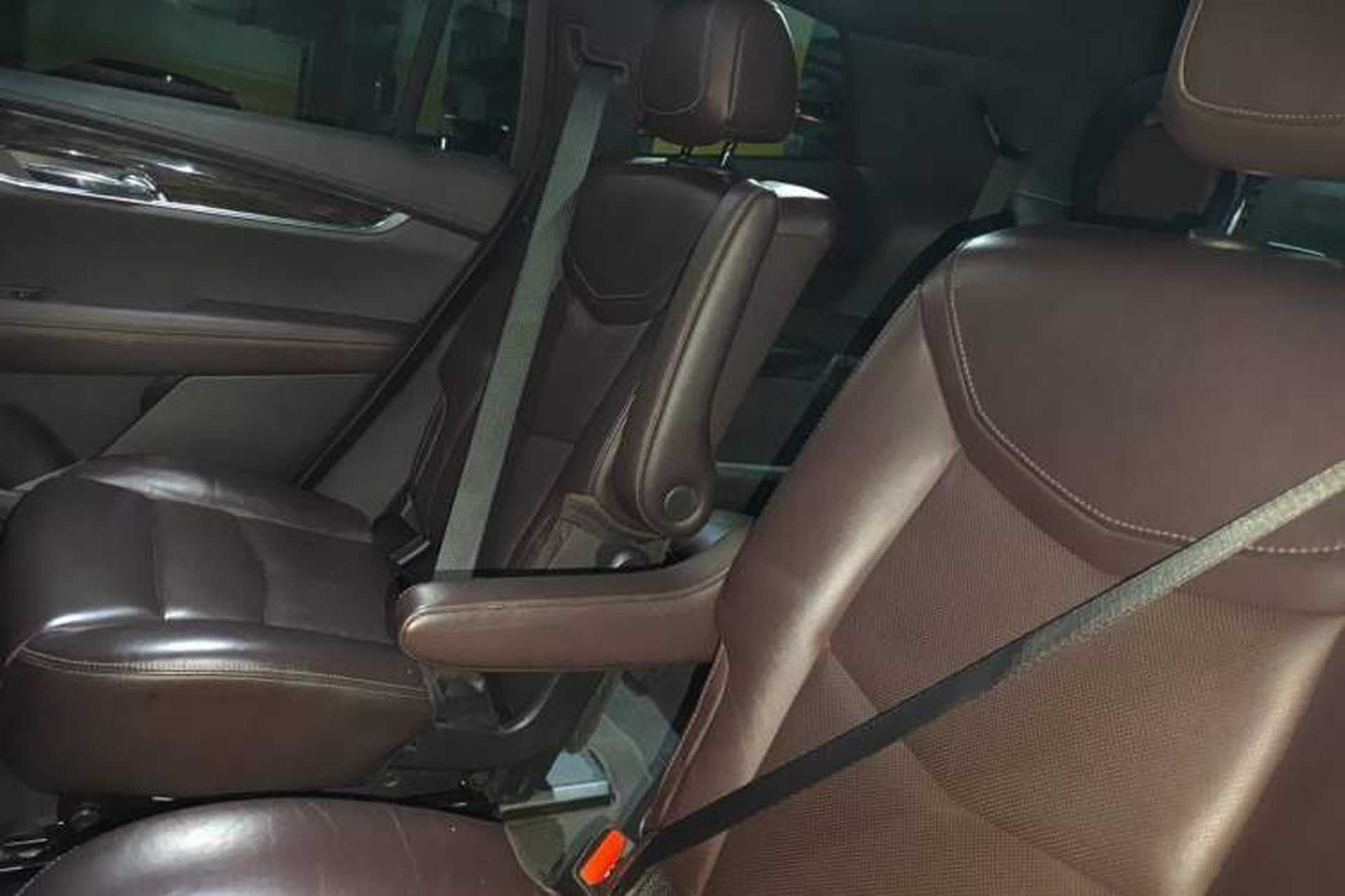 Used Cadillac XT6 2020 28T Six-Seater Luxury Version Left Rear Seat