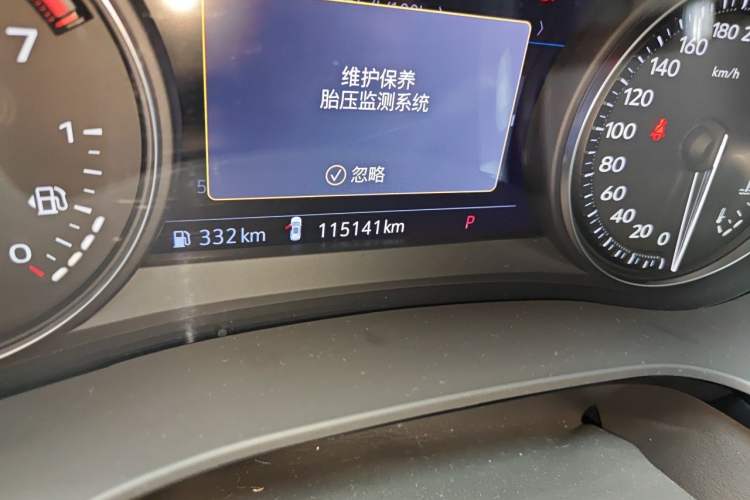 Used Cadillac XT6 2020 28T Six-Seater Four-Wheel-Drive Platinum Sport Edition Odometer Close Up