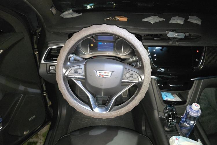 Used Cadillac XT6 2020 28T Six-Seater Luxury Sporty Enjoy-the-Comfort Safety Edition Steering Wheel