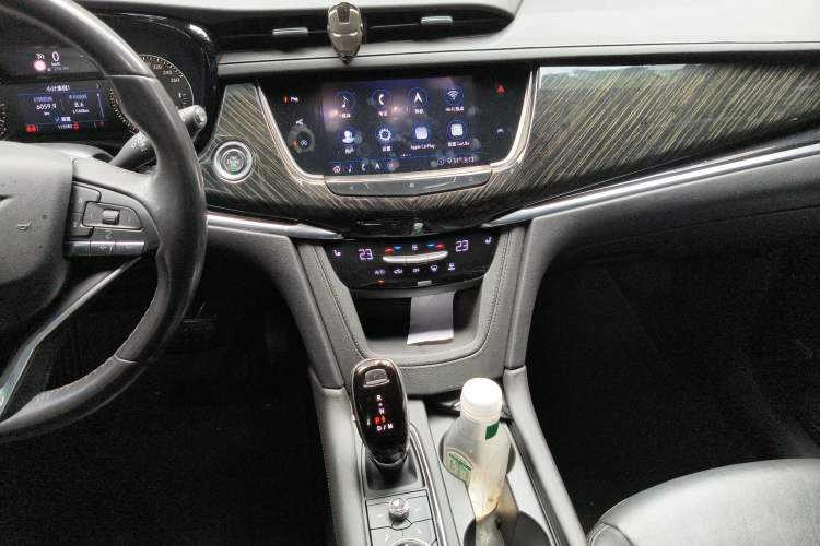 Used Cadillac XT6 2020 28T Six-Seater Luxury Version Audio And AC Panel