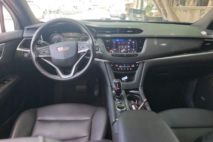Used Cadillac XT6 2020 28T Six-Seater All-Wheel-Drive Fashion Edition Center Console