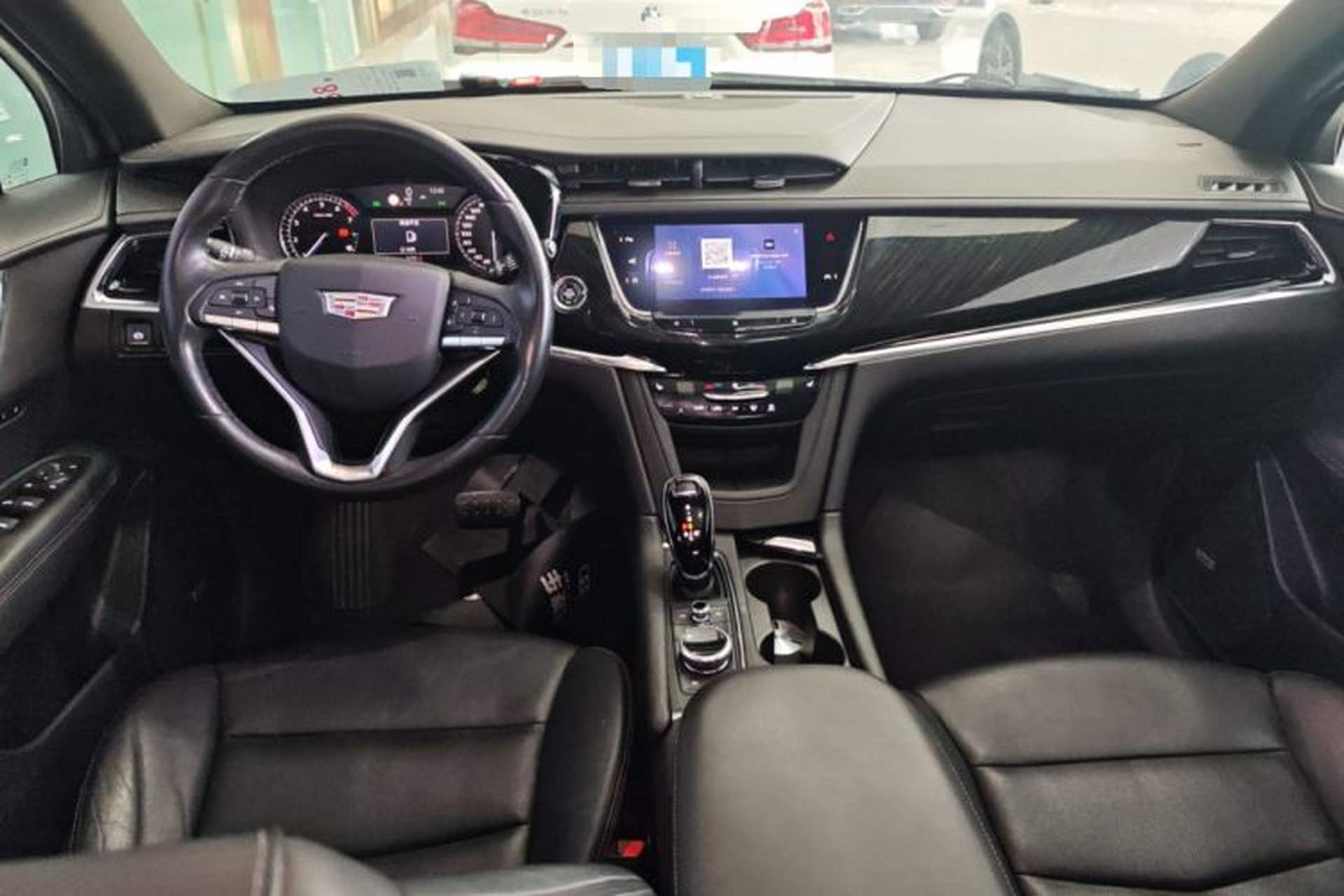 Used Cadillac XT6 2020 28T Six-Seater Luxury Version Center Console