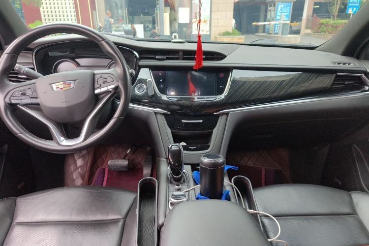 Used Cadillac XT6 2020 28T Six-Seater Luxury Version Center Console