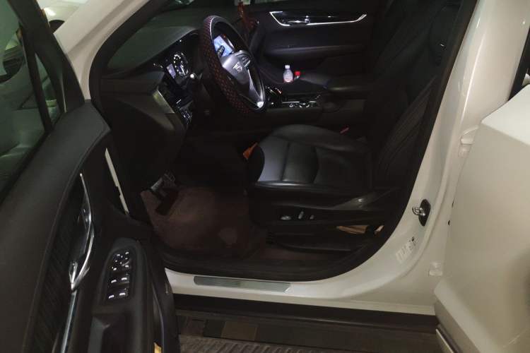 Used Cadillac XT6 2020 28T Seven-Seater Four-Wheel-Drive Luxury Version Driver Seat