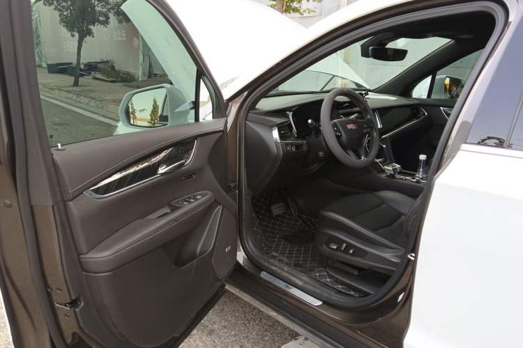 Used Cadillac XT6 2020 28T Six-Seater Luxury Version Driver Seat