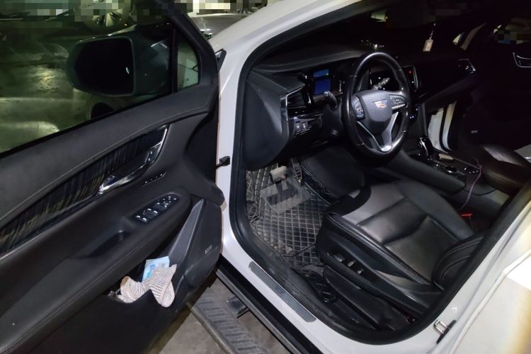 Used Cadillac XT6 2020 28T Six-Seater Four-Wheel-Drive Luxury Version Driver Seat
