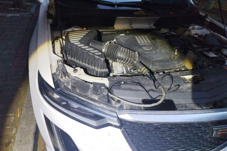 Used Cadillac XT6 2020 28T Six-Seater Four-Wheel-Drive Luxury Version Engine Bay Right