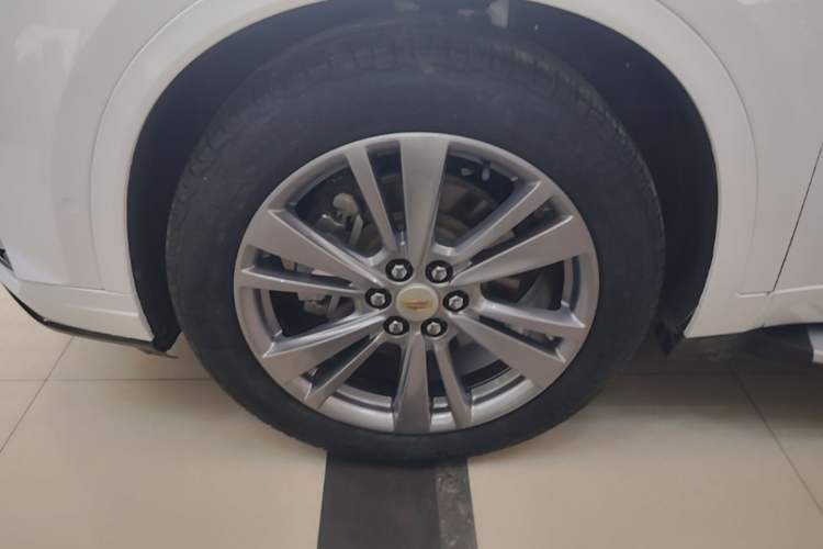 Used Cadillac XT6 2020 28T Six-Seater Luxury Version Exterior 2