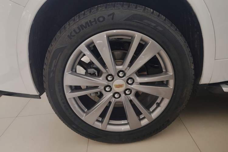 Used Cadillac XT6 2020 28T Six-Seater Luxury Version Exterior 3