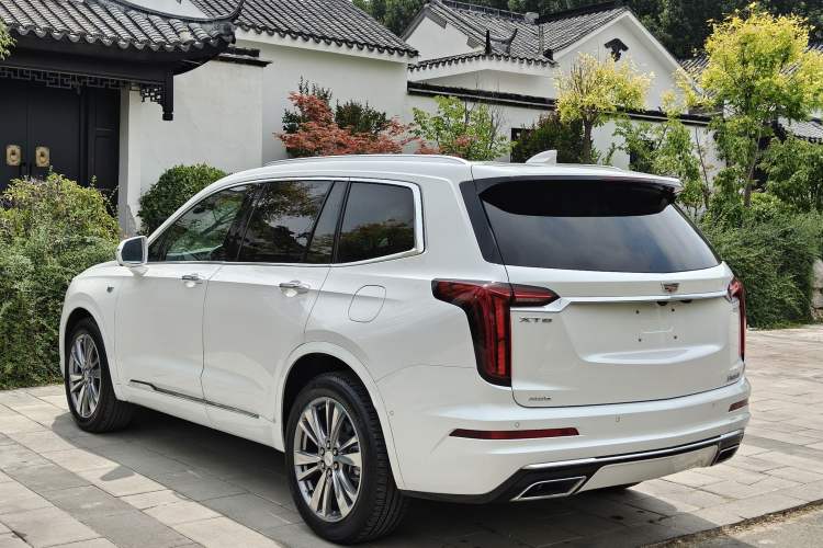 Used Cadillac XT6 2020 28T Six-Seater Four-Wheel-Drive Luxury Version Exterior 4