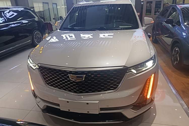 Used Cadillac XT6 2020 28T Six-Seater Four-Wheel-Drive Luxury Version Front