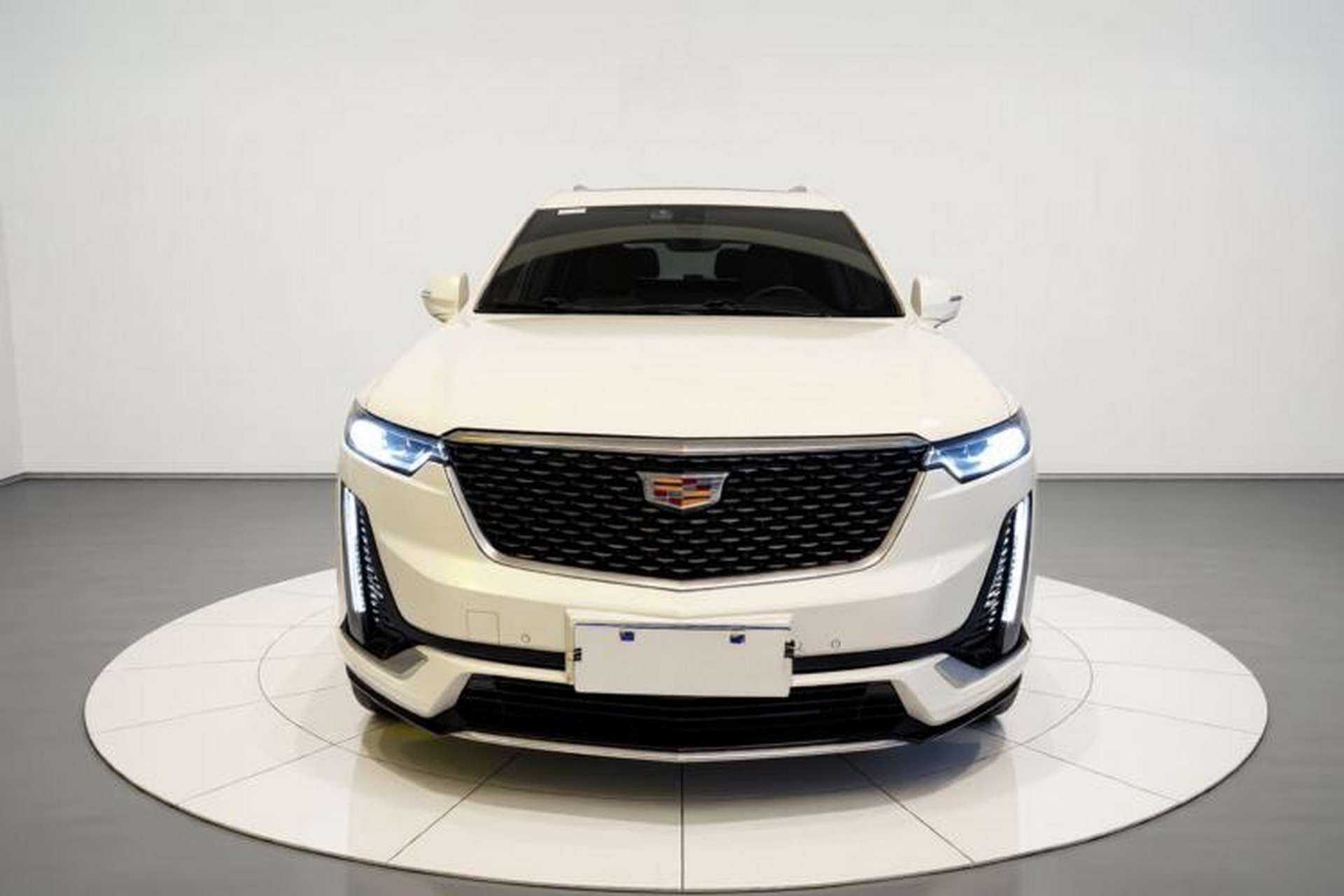 Used Cadillac XT6 2020 28T Six-Seater Four-Wheel-Drive Luxury Version Front