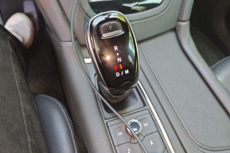 Used Cadillac XT6 2020 28T Seven-Seater Luxury Version Gear Lever