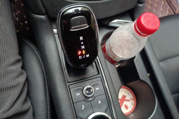 Used Cadillac XT6 2020 28T Seven-Seater Luxury Version Gear Lever