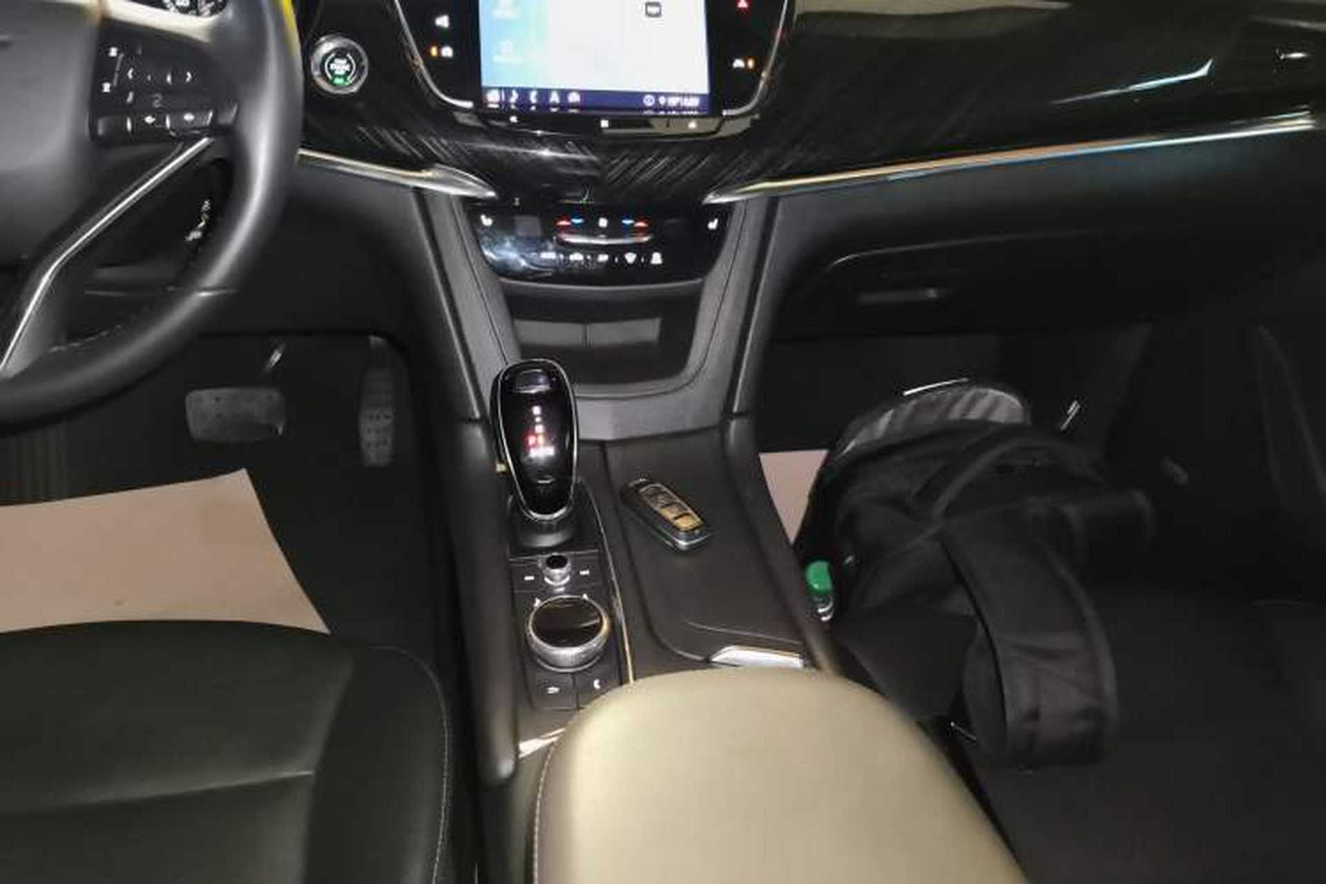 Used Cadillac XT6 2020 28T Six-Seater Four-Wheel-Drive Luxury Version Gear Lever