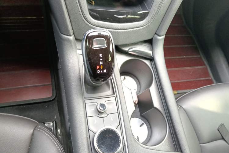 Used Cadillac XT6 2020 28T Six-Seater Fashion Edition Gear Lever