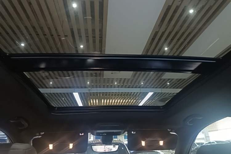 Used Cadillac XT6 2020 28T Six-Seater Four-Wheel-Drive Luxury Version Headliner