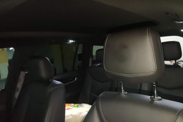 Used Cadillac XT6 2020 28T Seven-Seater Four-Wheel-Drive Luxury Version Headliner