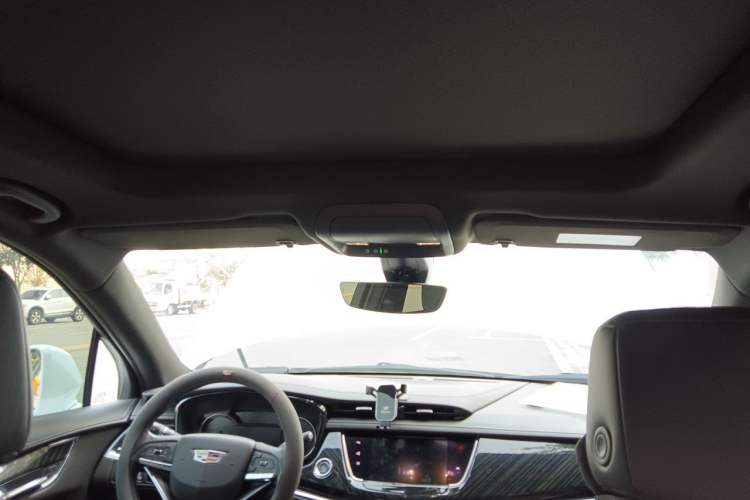 Used Cadillac XT6 2020 28T Six-Seater Luxury Version Headliner