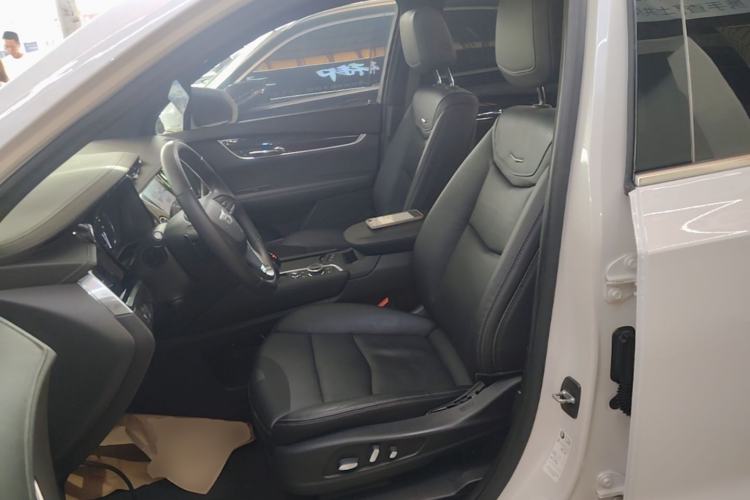 Used Cadillac XT6 2020 28T Six-Seater Luxury Version Left Front Seat