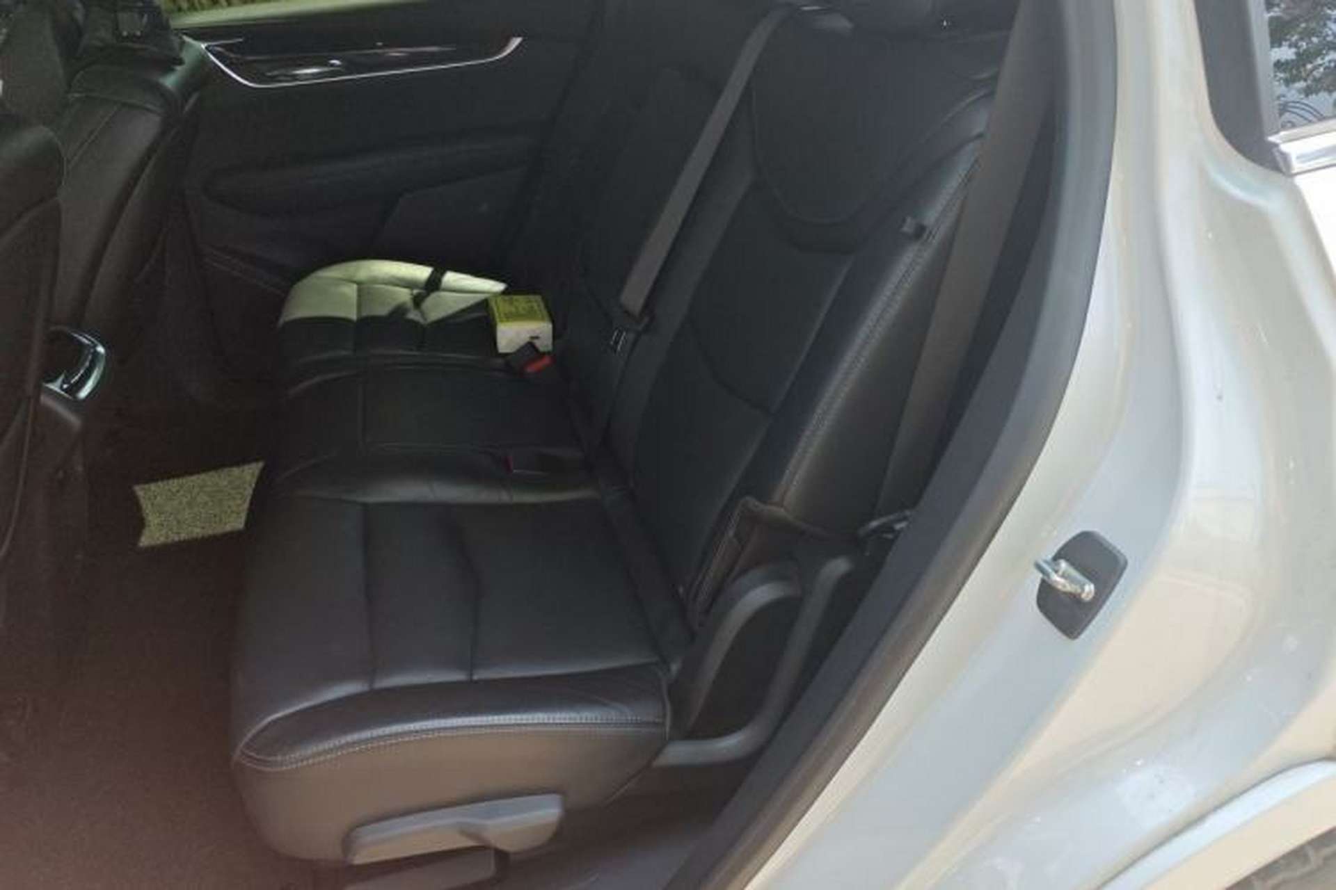 Used Cadillac XT6 2020 28T Seven-Seater Luxury Version Left Rear Seat