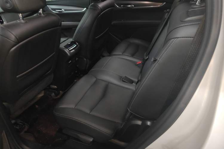 Used Cadillac XT6 2020 28T 7-Seater Four-Wheel Drive Luxury Version Left Rear Seat