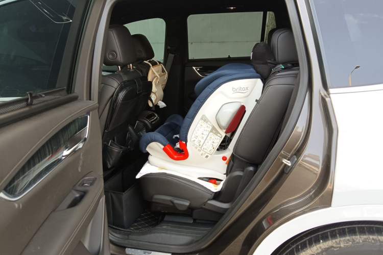 Used Cadillac XT6 2020 28T Six-Seater Luxury Version Left Rear Seat