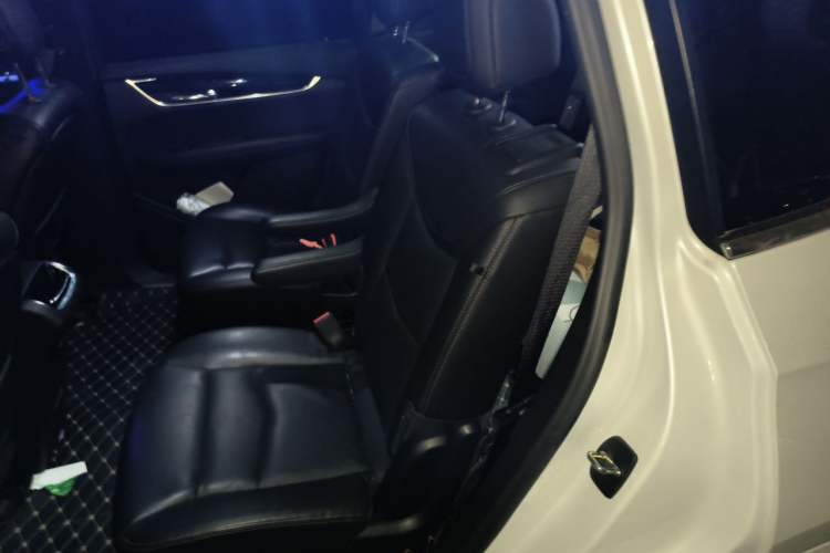 Used Cadillac XT6 2020 28T Six-Seater Luxury Sporty Enjoy-the-Comfort Safety Edition Left Rear Seat